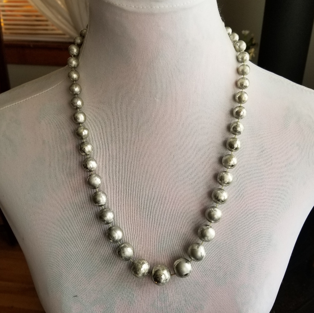 Vintage silver tone ball bead necklace graduated size southwestern style